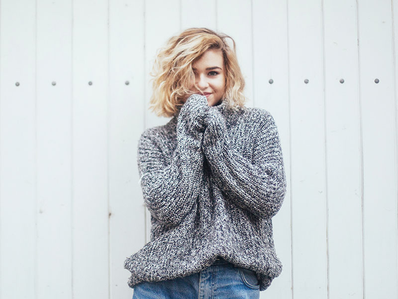 Subtle Signs a Shy Girl Likes You