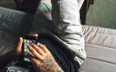 Man finding out how Bumble works on his smartphone